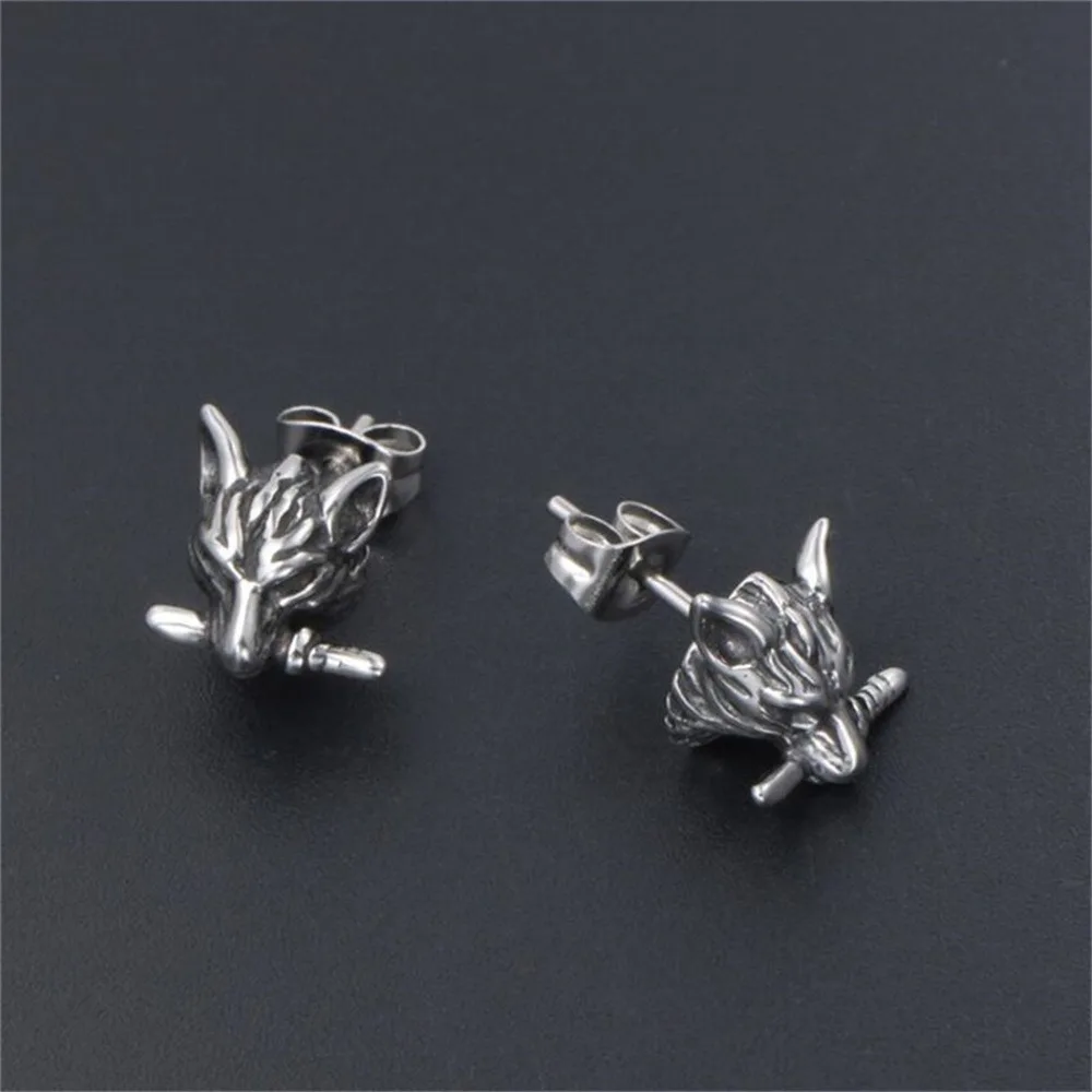 Street Fashion Earrings - أقراط رأس الذئب الإبداعية للرجال والنساء