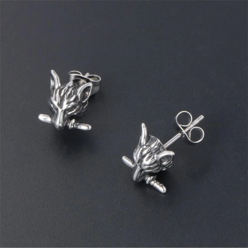 أقراط رأس الذئب الإبداعية للرج - مراجعة Street Fashion Earrings وسعره